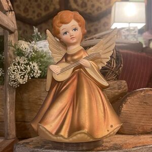 Vintage Plastic Angel Rotating Music Box Plays Silent Night 1973 Hong Kong